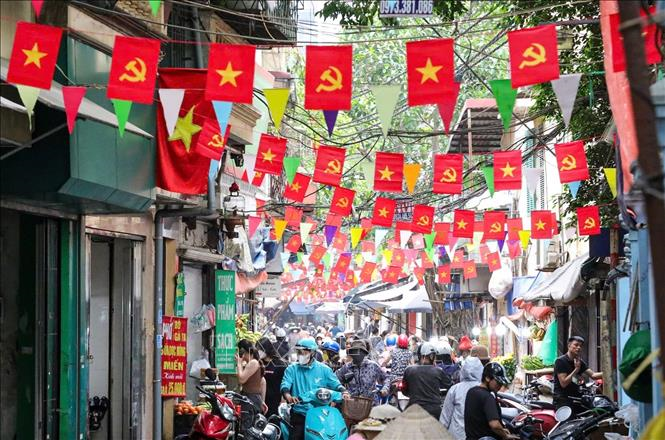 Kết luận của Bộ Chính trị, Ban Bí thư về tăng cường lãnh đạo, chỉ đạo công tác tổ chức đại hội đảng bộ các cấp